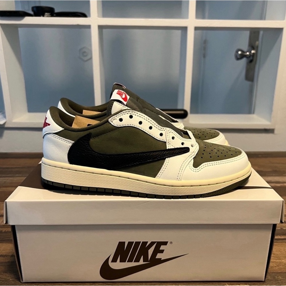 Nike Jordan 1 Low Travis Scott Medium Olive